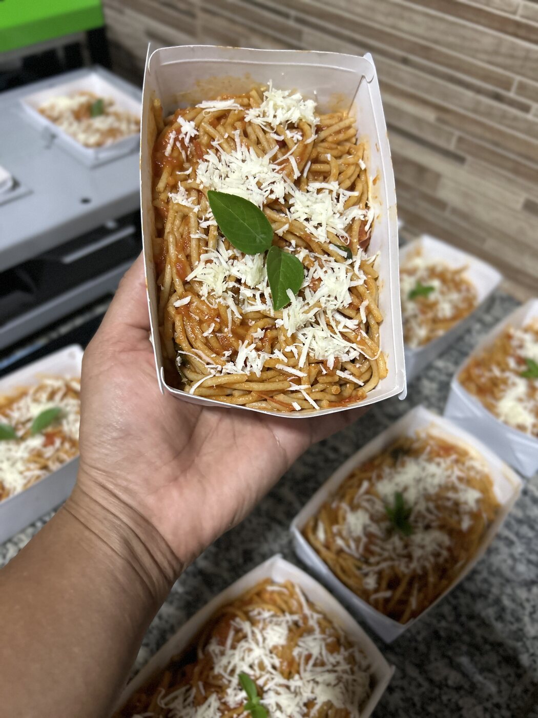 Macarrão integral à bolonhesa com queijo